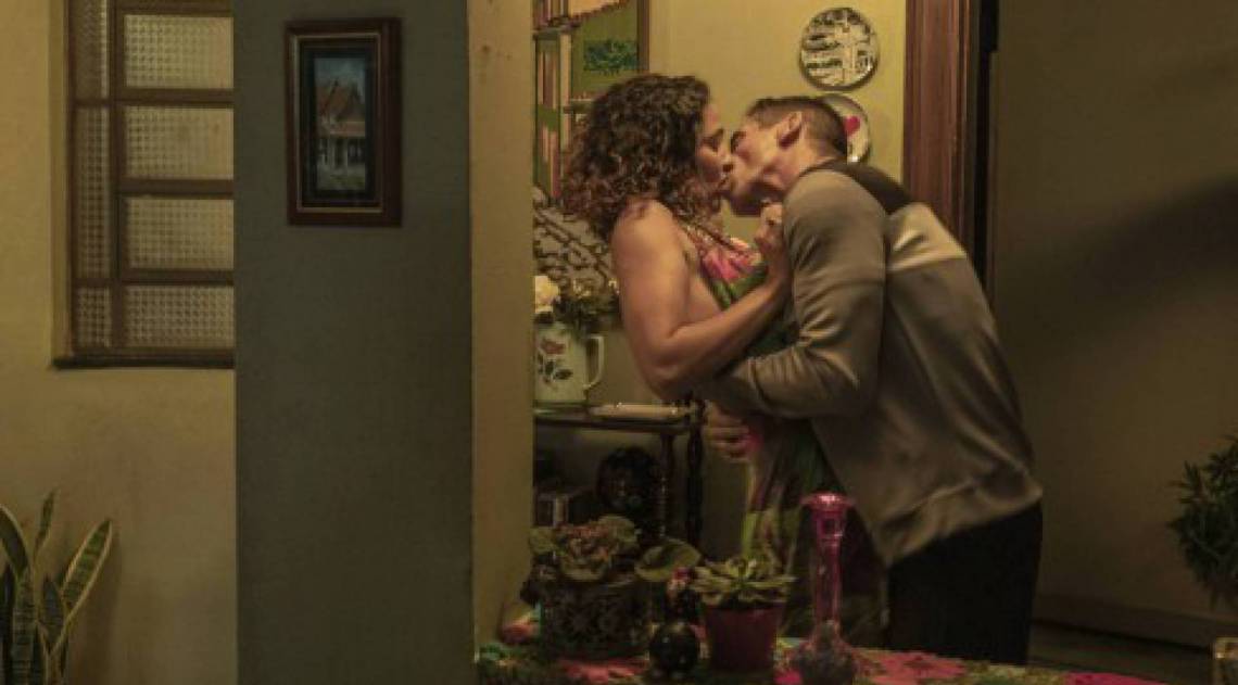 Penha (Clarissa Pinheiro) e Belizário (Tuca Andrada) - Reprodução