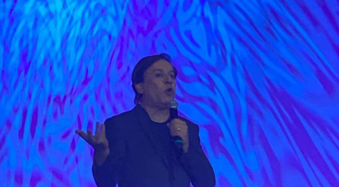 Tom Cavalcante no cruzeiro do Rei Roberto Carlos - Foto: FÃ¡bia Oliveira 