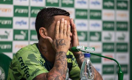 Crise no Palmeiras? Dudu reclama de Abel Ferreira após ser substituído: 'Todo jogo ele me tira'