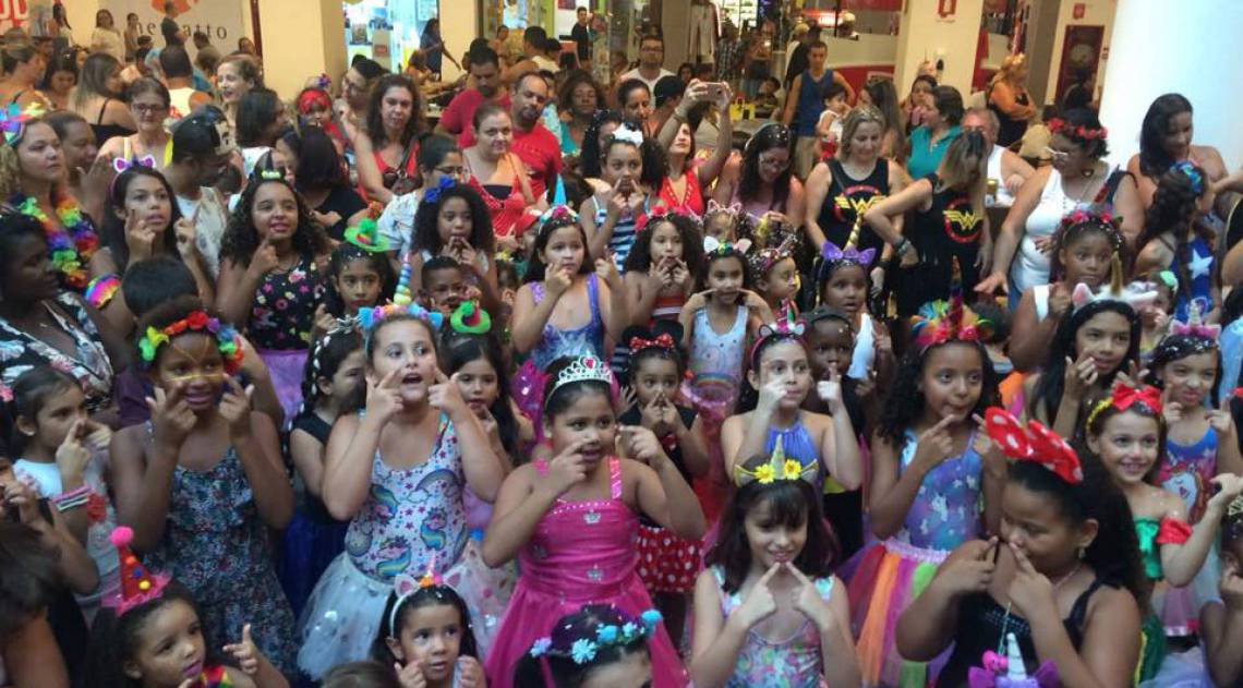 Bailinho do Top Shopping
