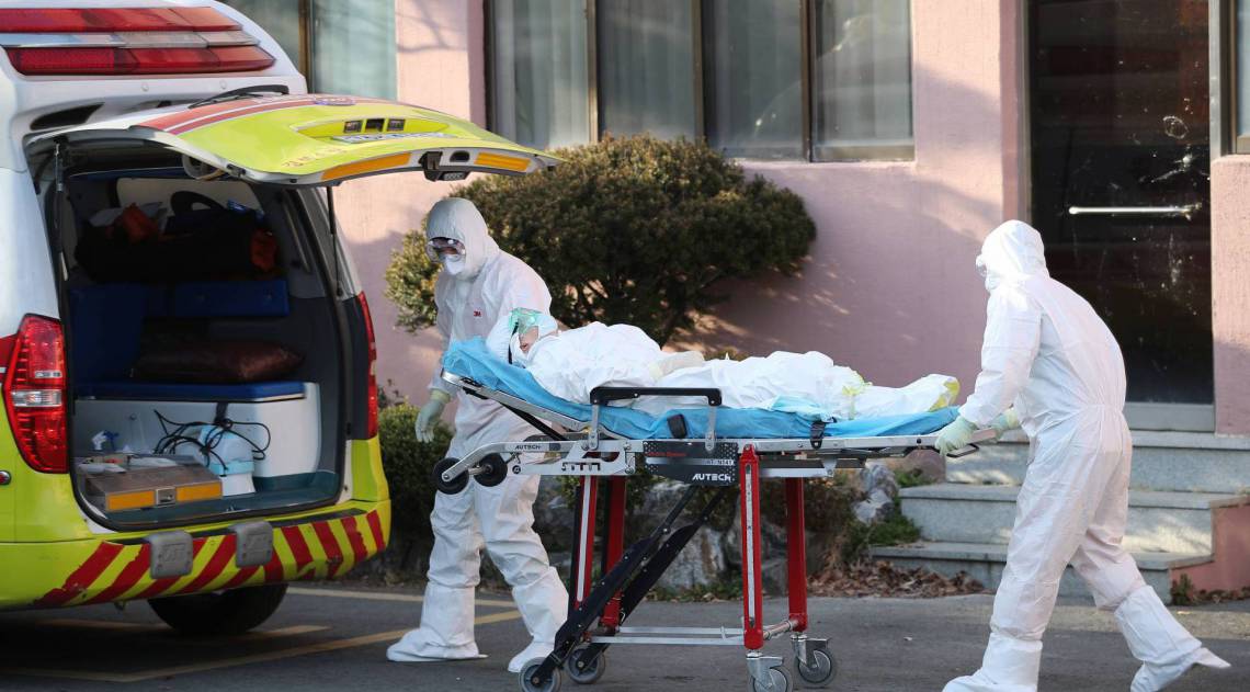 Casos de coronavírus aumentam na Coreia do Sul e governo recua em relação à flexibilização - YONHAP / AFP