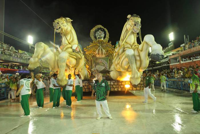 Carnaval 2020 - Desfile da Escola de Samba do Grupo da Série A, G.R.E.S Acadêmicos do Cubango no Sambódromo da Marquês de Sapucaí, no centro da cidade do Rio de Janeiro nesta sábado (22). Foto: Estefan Radovicz/Agência O Dia - Estefan Radovicz / Agencia O Dia