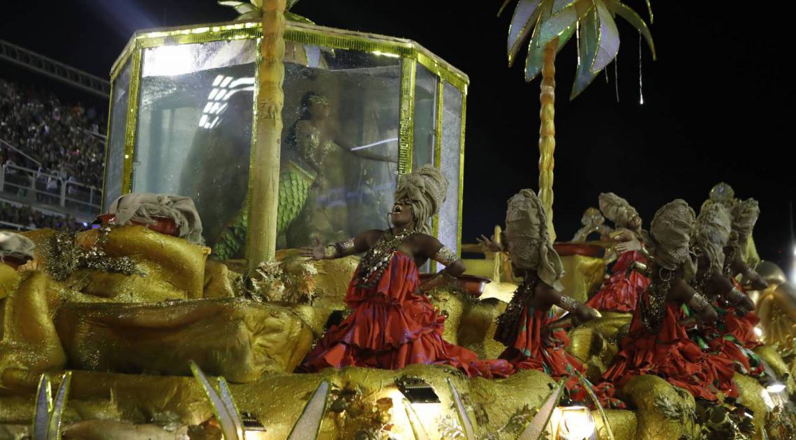 Carnaval 2020 - Desfile da Escola de Samba do Grupo Especial, G.R.E.S Viradouro, no Sambódromo da Marquês de Sapucaí, no centro da cidade do Rio de Janeiro neste Domingo (23). Foto: Gilvan de Souza/Agência O Dia