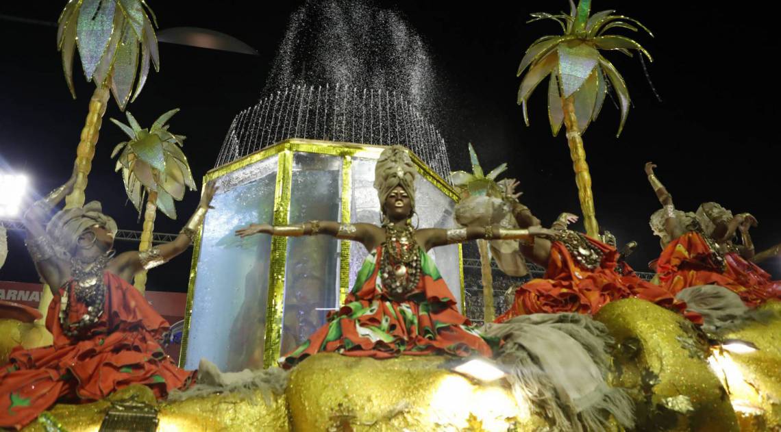 Carnaval 2020 - Desfile da Escola de Samba do Grupo Especial, G.R.E.S Viradouro, no Sambódromo da Marquês de Sapucaí, no centro da cidade do Rio de Janeiro neste Domingo (23). Foto: Gilvan de Souza/Agência O Dia 