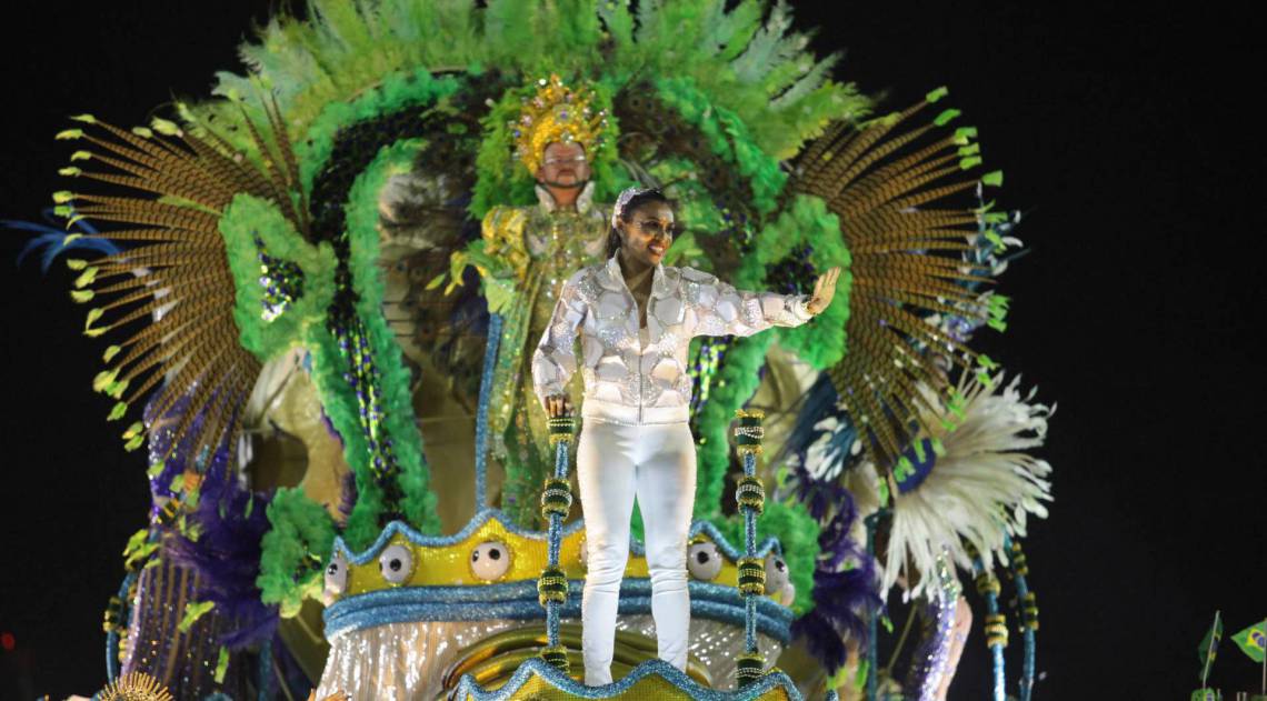 Carnaval 2020 - A jogadora Marta durante desfile da Escola de Samba do Grupo de Acesso, G.R.E.S Inocentes de Belford Roxo, realizado no Sambódromo da Marquês de Sapucaí, no centro da cidade do Rio de Janeiro nesta Sábado (22). Foto: Ricardo Cassiano/Agencia O Dia