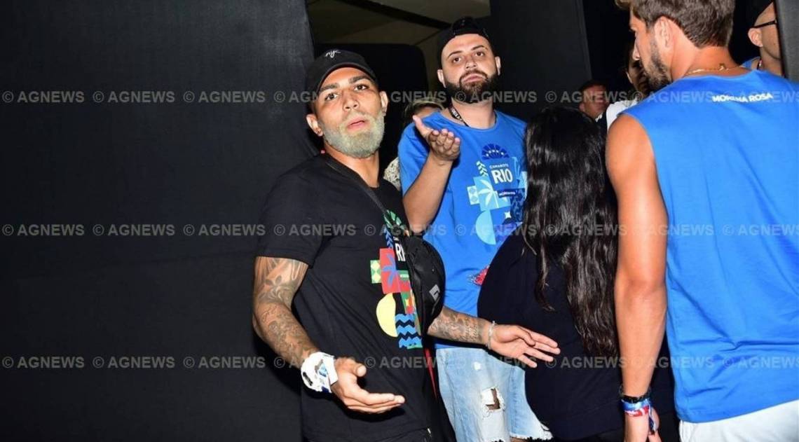 Gabigol saindo da Sapucaí - AgNews 