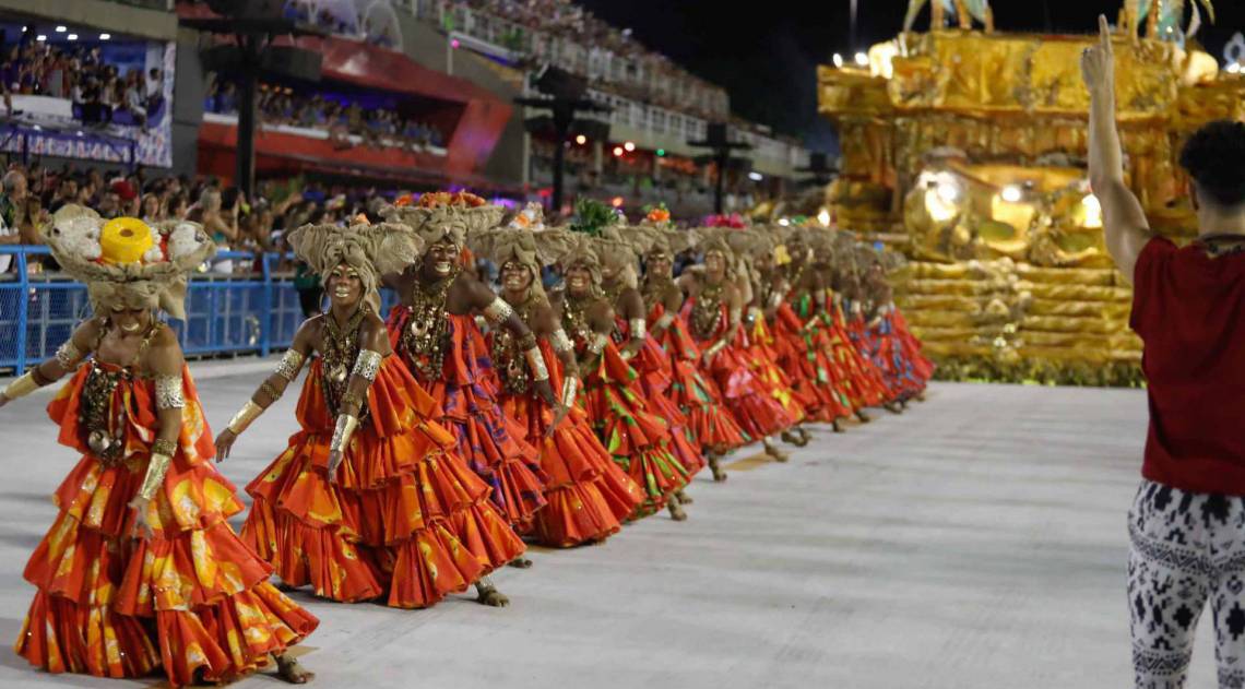 Carnaval 2020 - Desfile da Escola de Samba do Grupo Especial, G.R.E.S Unidos da Viradouro, no Sambódromo da Marquês de SapucaÃ, no centro da cidade do Rio de Janeiro nesta segunda (24). Foto: Gilvan de Souza/Agência O Dia