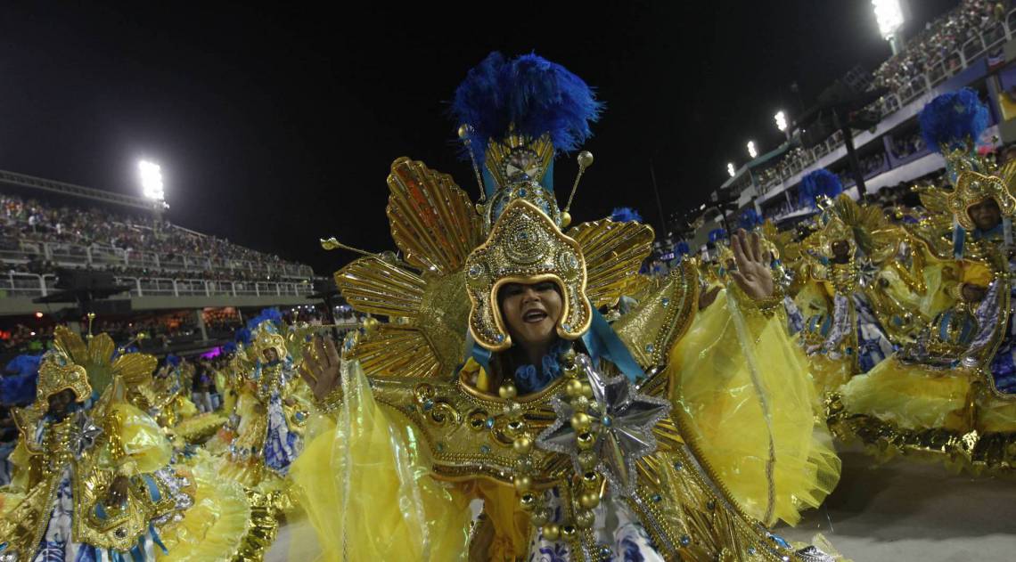 Tuiuti foi a quarta escola a desfilar na Sapuca&iacute; neste domingo
