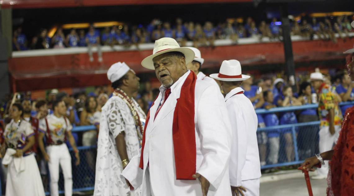 Ilha foi a sexta escola a desfilar neste domingo