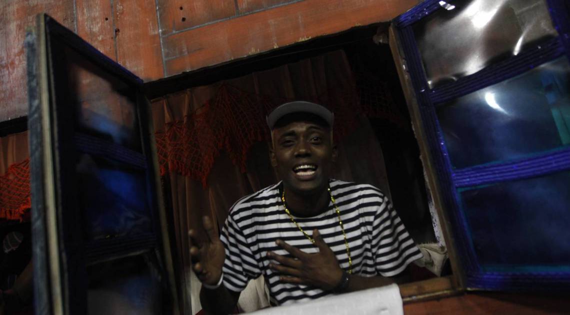 Ilha foi a sexta escola a desfilar neste domingo