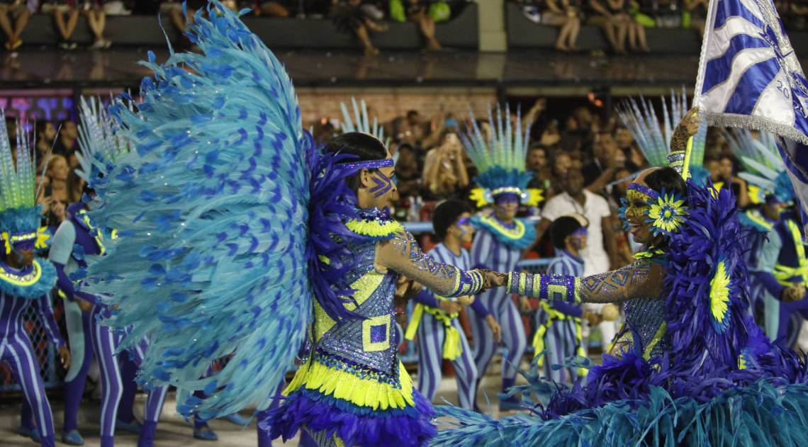 Portela fechou o primeiro dia de desfiles