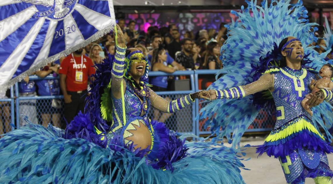 Portela fechou o primeiro dia de desfiles