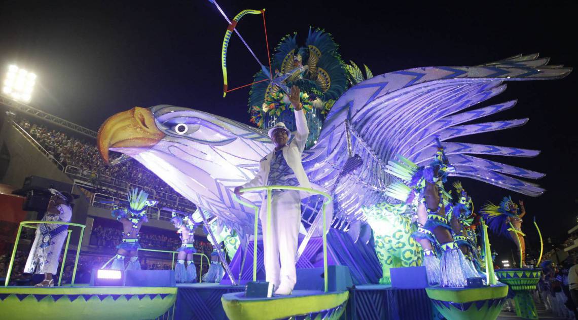 Portela fechou o primeiro dia de desfiles