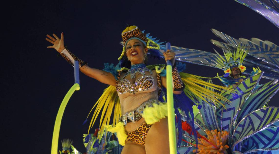 Portela fechou primeiro dia de desfiles