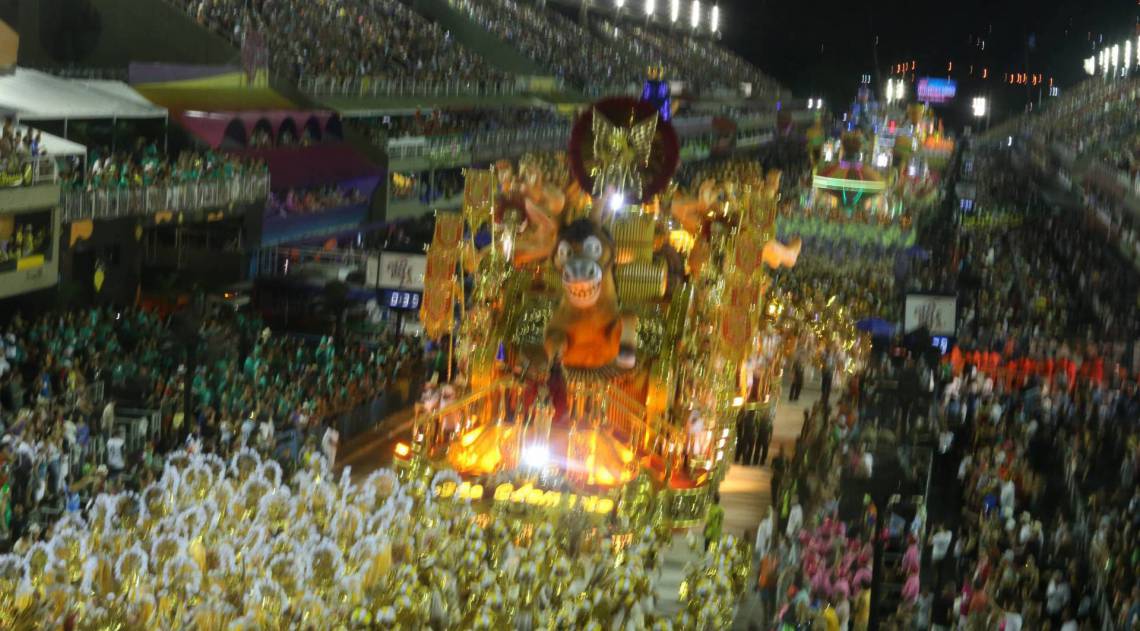 Desfile da Escola de Samba São Clemente, válido pelo Grupo Especial do Carnaval 2020, realizado na Marquês de Sapucaí, no Centro do Rio de Janeiro, nesta segunda-feira (24). Foto: Cleber Mendes/Agencia O Dia