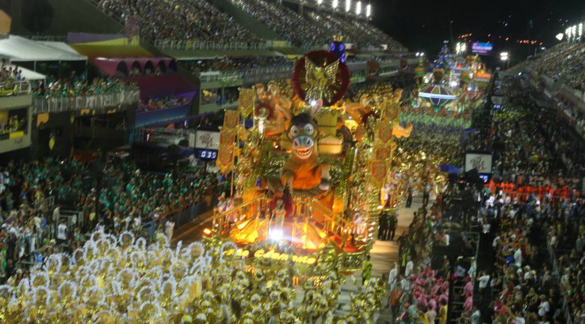 Desfile da Escola de Samba S&atilde;o Clemente, v&aacute;lido pelo Grupo Especial do Carnaval 2020, realizado na Marqu&ecirc;s de Sapuca&iacute;, no Centro do Rio de Janeiro, nesta segunda-feira (24). Foto: Cleber Mendes/Agencia O Dia
