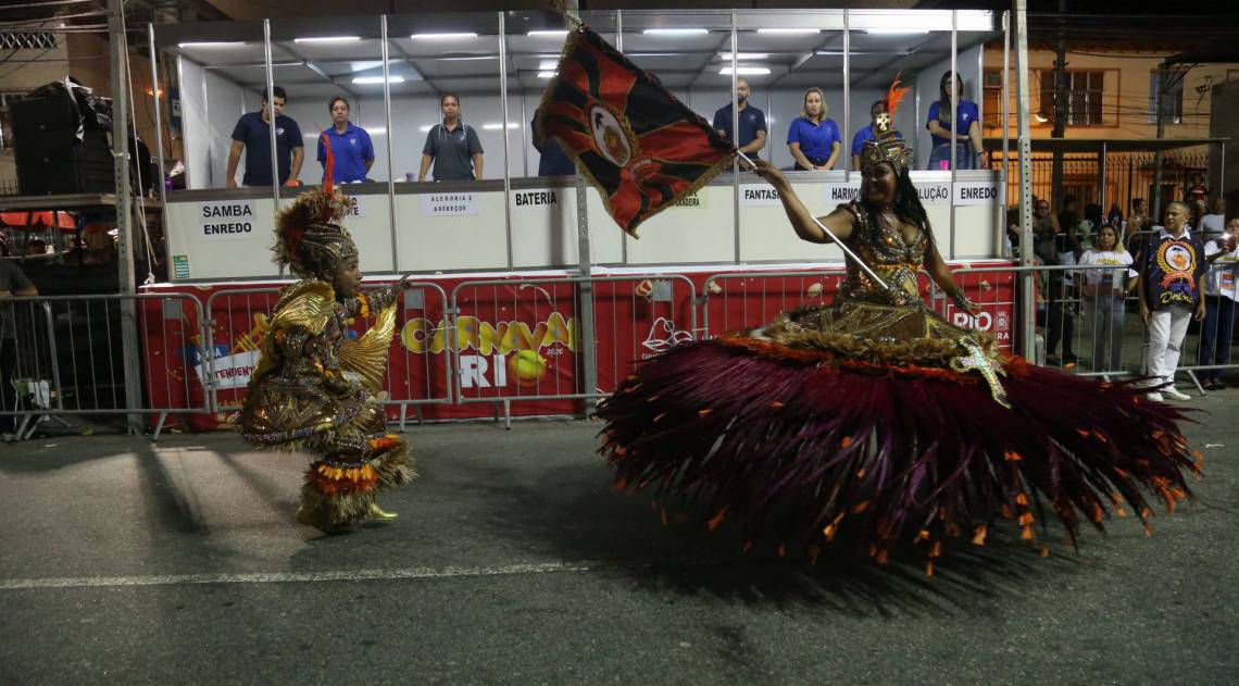 SAMBA NA INTENDENTE - Carnaval das Escolas de Samba que desfilam na  Intendente Magalhães