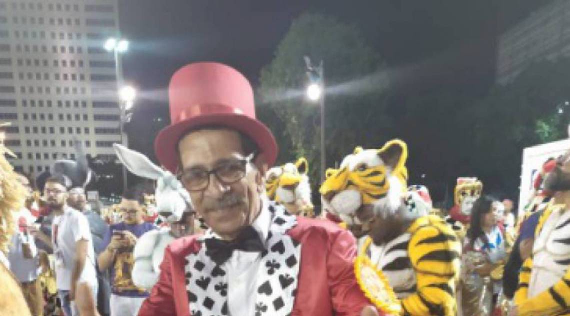 Roberto Gago tem 64 anos - Adriano AraÃÂºjo