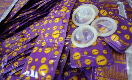 Comitê da Tóquio-2020 distribuirá 150 mil camisinhas, mas pede para atletas não transarem  