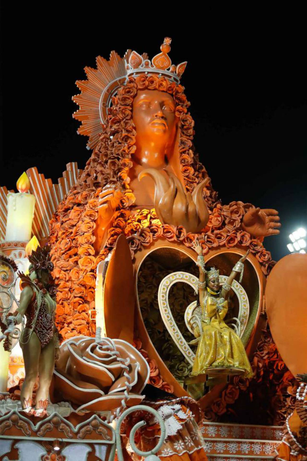 Carnaval 2020 - Desfile da Escola de Samba do Grupo Especial, G.R.E.S Unidos da Viradouro, no Sambódromo da Marquês de Sapucaí, no centro da cidade do Rio de Janeiro nesta segunda (24). Foto: Gilvan de Souza/Agência O Dia
