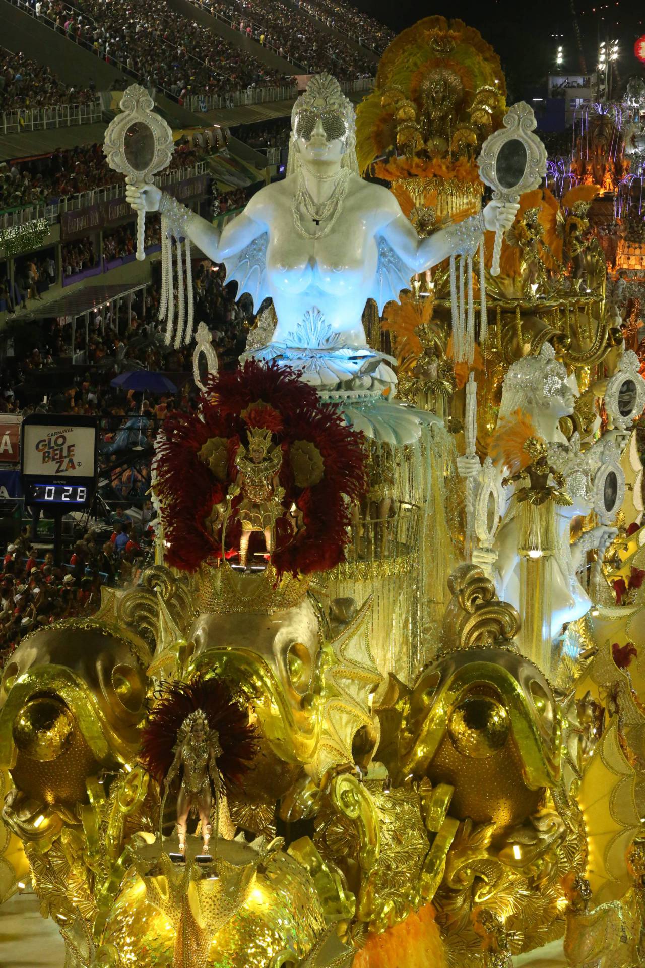 Viradouro foi a segunda escola a desfilar neste domingo