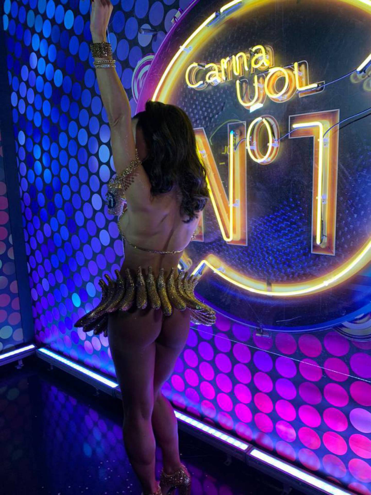 Sabrina Sato causou furor em camarote