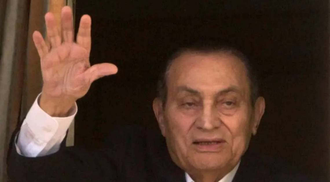 O ex-presidente do Egito, Hosni Mubarak morreu aos 91 anos, depois de passar por uma cirurgia - Amr Nabil / AFP