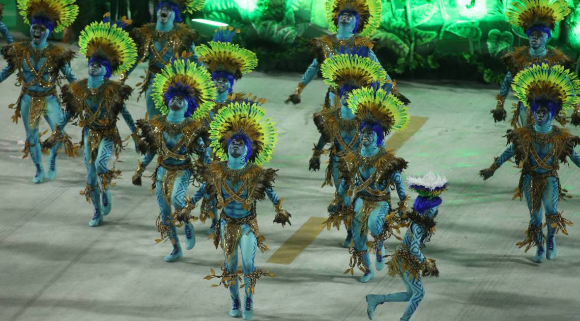 Vila Isabel foi a segunda escola a desfilar nesta segunda-feira