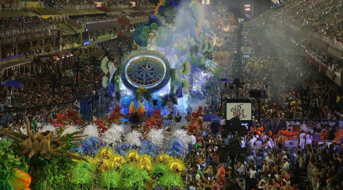 Vila Isabel foi a segunda escola a desfilar nesta segunda-feira