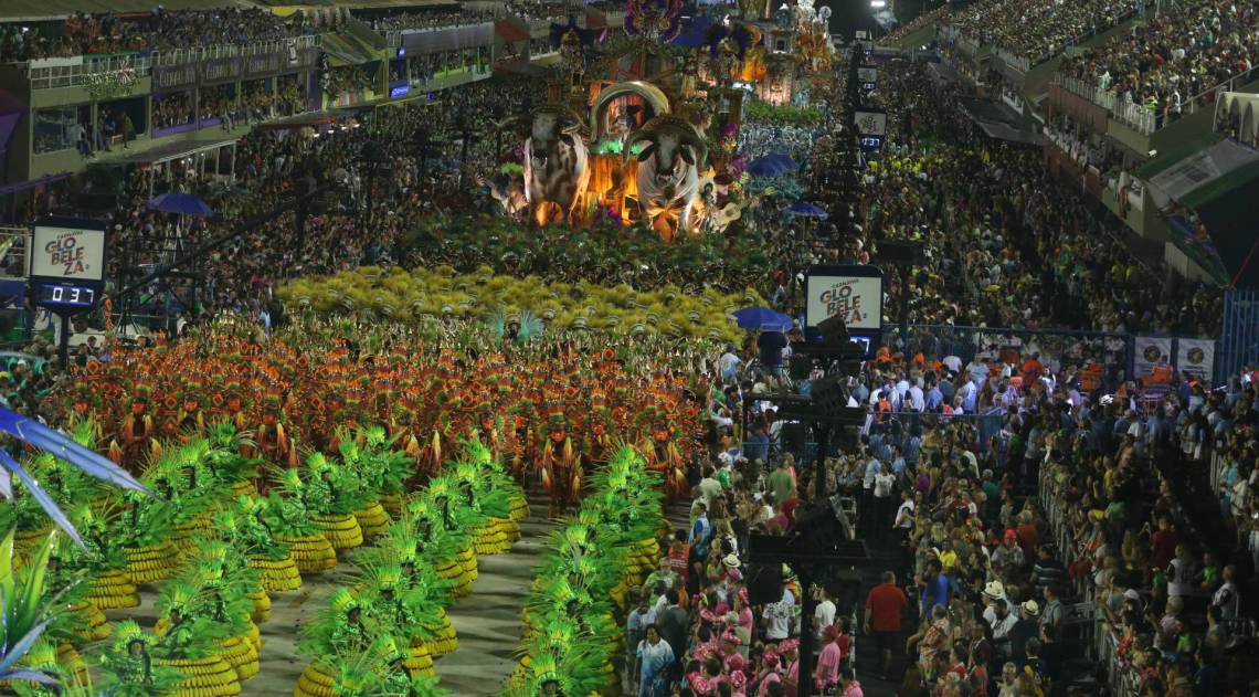 Vila Isabel foi a segunda escola a desfilar nesta segunda-feira