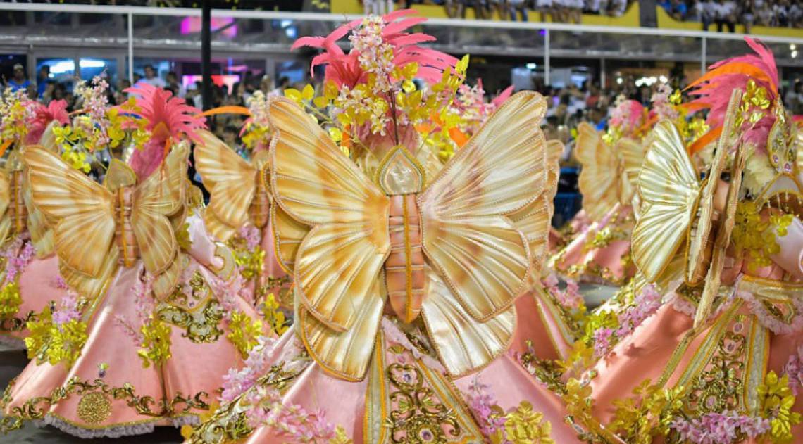 Beija-Flor fechou o último dia de desfiles do Especial