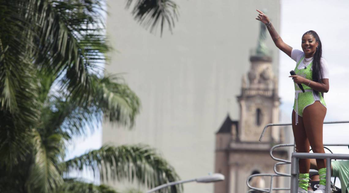 Rio, 25/02/2020  - Carnaval, Bloco da Ludimila. Castelo. Centro do Rio. Foto: Ricardo Cassiano/Agencia O Dia - Ricardo Cassiano/Agencia O Dia