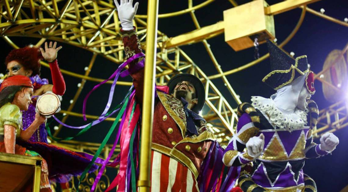 Salgueiro foi a terceira escola na Sapucaí nesta segunda