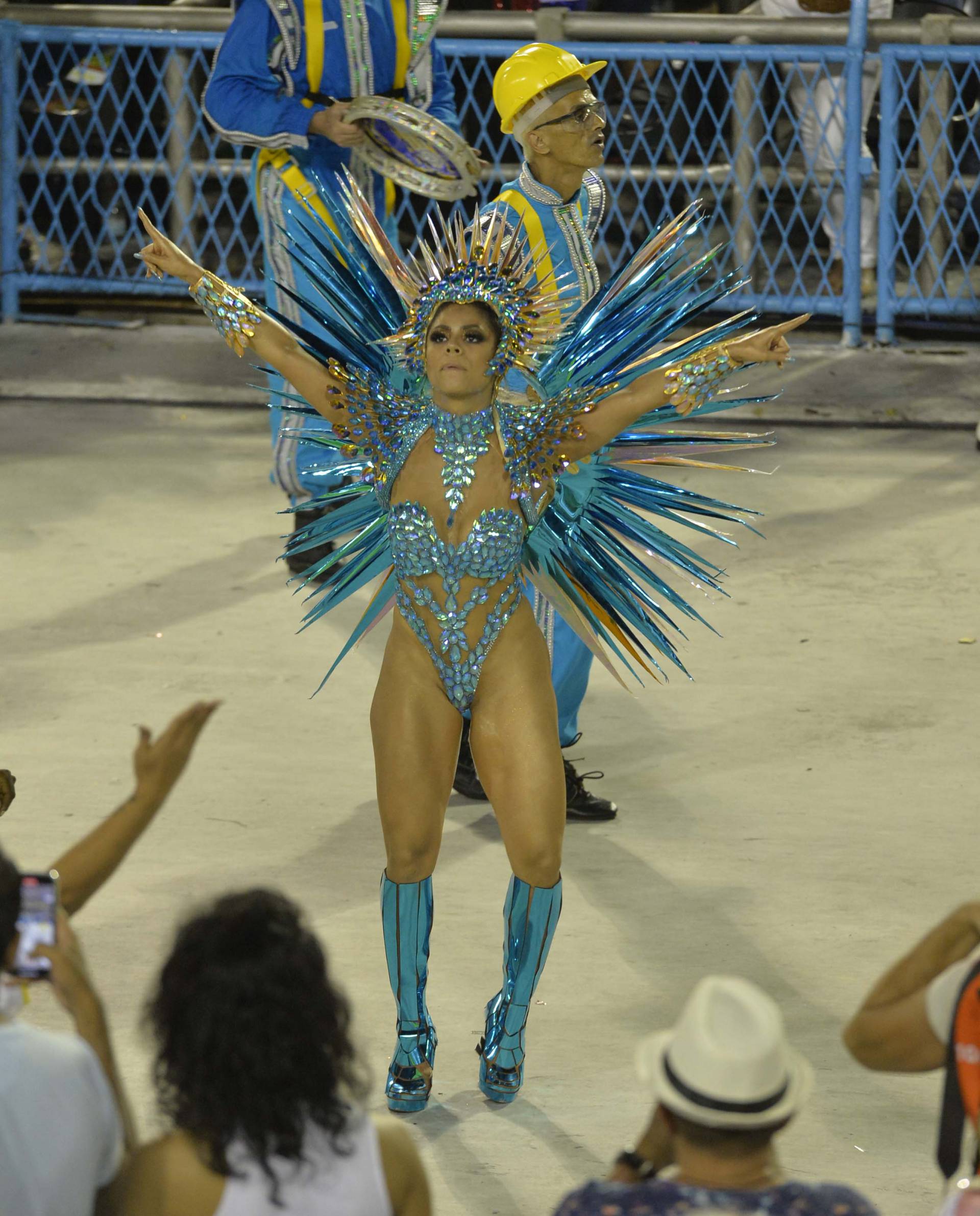 25/02/2020 - Rio de Janeiro - Carnaval 2020 - Desfiles das Escolas de Samba do grupo  especial na Marquês de Sapucaí, Unidos da Tijuca , na foto a Rainha de bateria cantora Lexa Foto: Fábio Costa/Agencia O Dia