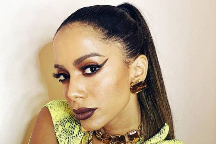 Anitta e seus look de Carnaval inspirados no mundo animal - Divulgação