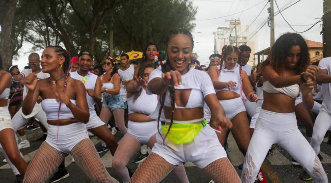 O caráter familiar foi a marca do carnaval da Praia do Farol, em Campos