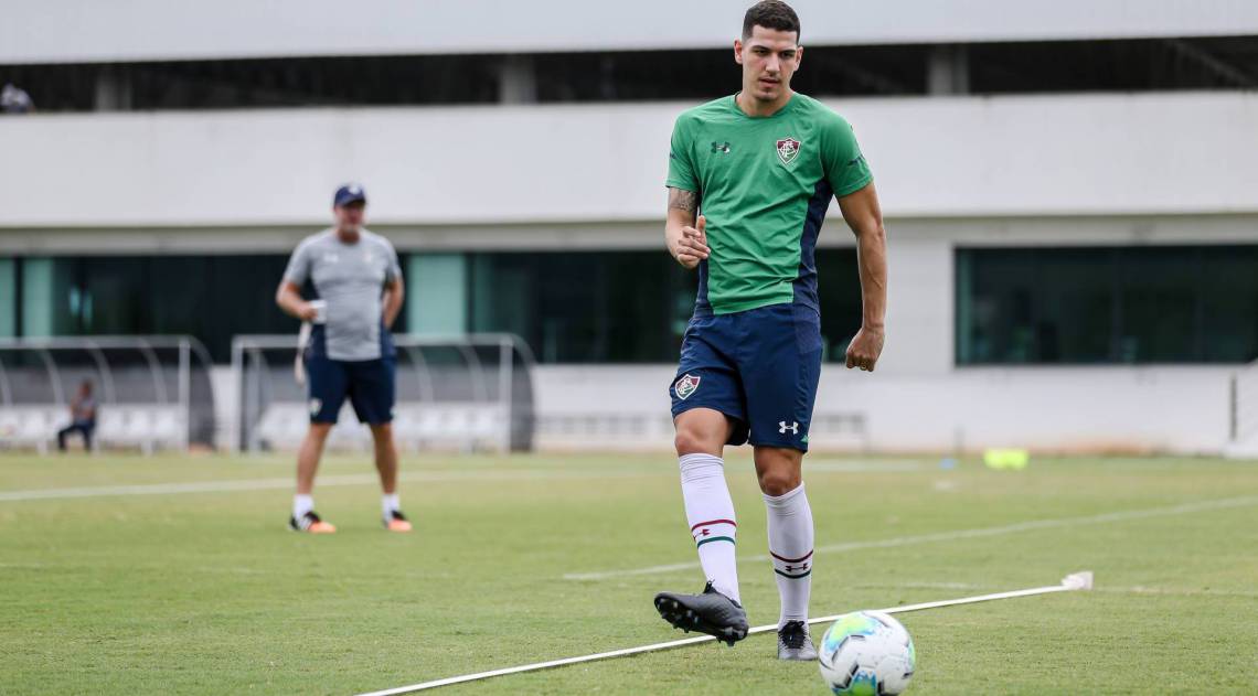 Nino no treino do Fluminense - LUCAS MERÇON / FLUMINENSE