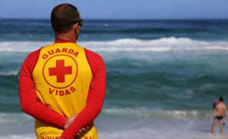 Pescadores de Saquarema são resgatados pelo Salvamar