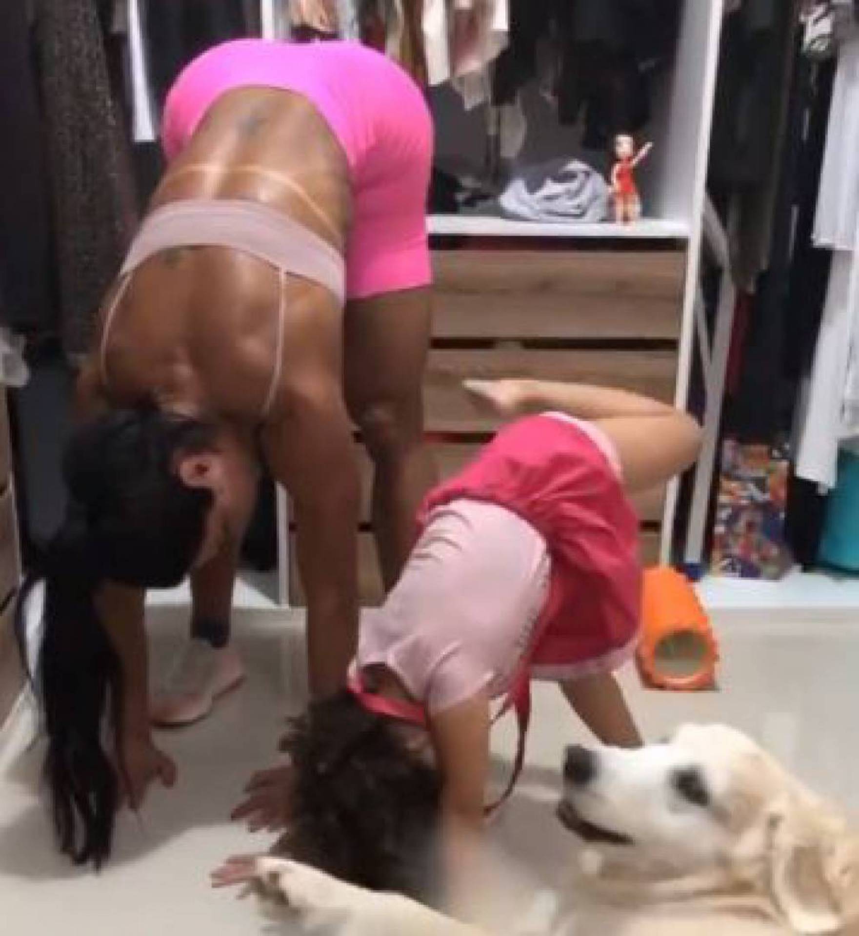 Gracyanne Barbosa e a neta