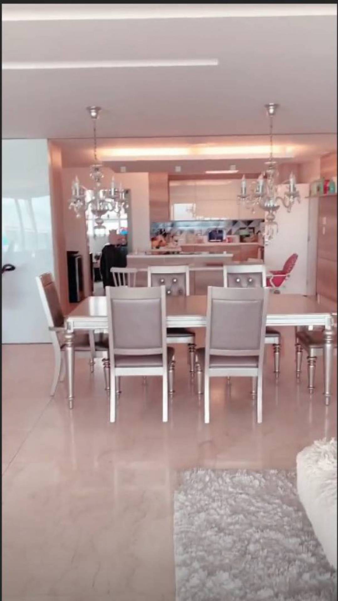 Cobertura duplex de Mayra Cardi