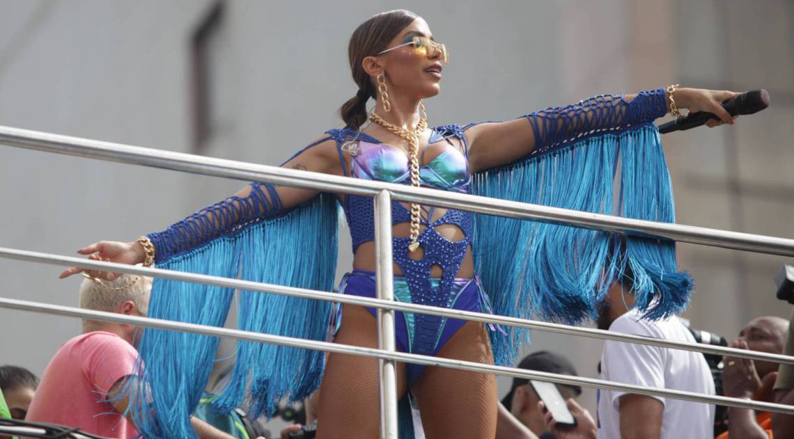 Rio, 29/02/2020  - Carnaval - Bloco da Anitta. Castelo,  Centro do Rio. Foto: Ricardo Cassiano/Agencia O Dia