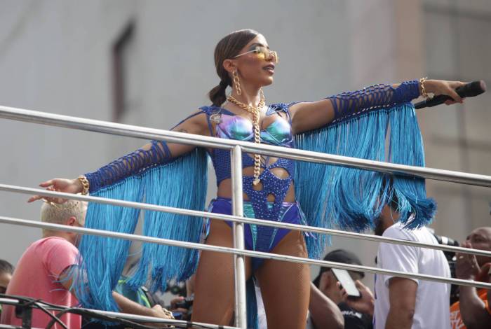 Rio, 29/02/2020  - Carnaval - Bloco da Anitta. Castelo,  Centro do Rio. Foto: Ricardo Cassiano/Agencia O Dia - Ricardo Cassiano/Agencia O Dia