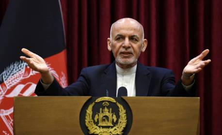 Presidente do Afeganistão diz ter abandonado país para evitar 'banho de sangue'