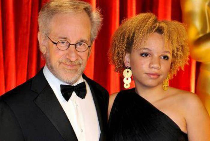 Steven e Mikaela Spielberg - Shutterstock