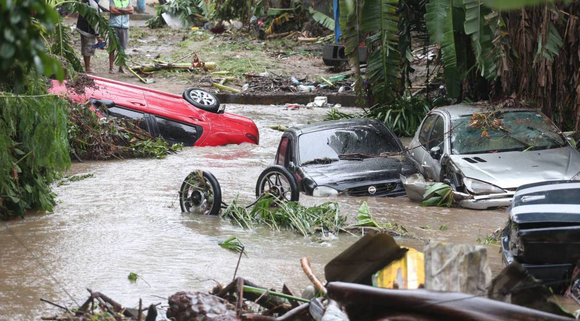 Chuva destr&oacute;i bairro em Realengo ,na foto. .Foto: Cleber Mendes/Ag&ecirc;ncia O Dia - Cl&eacute;ber Mendes