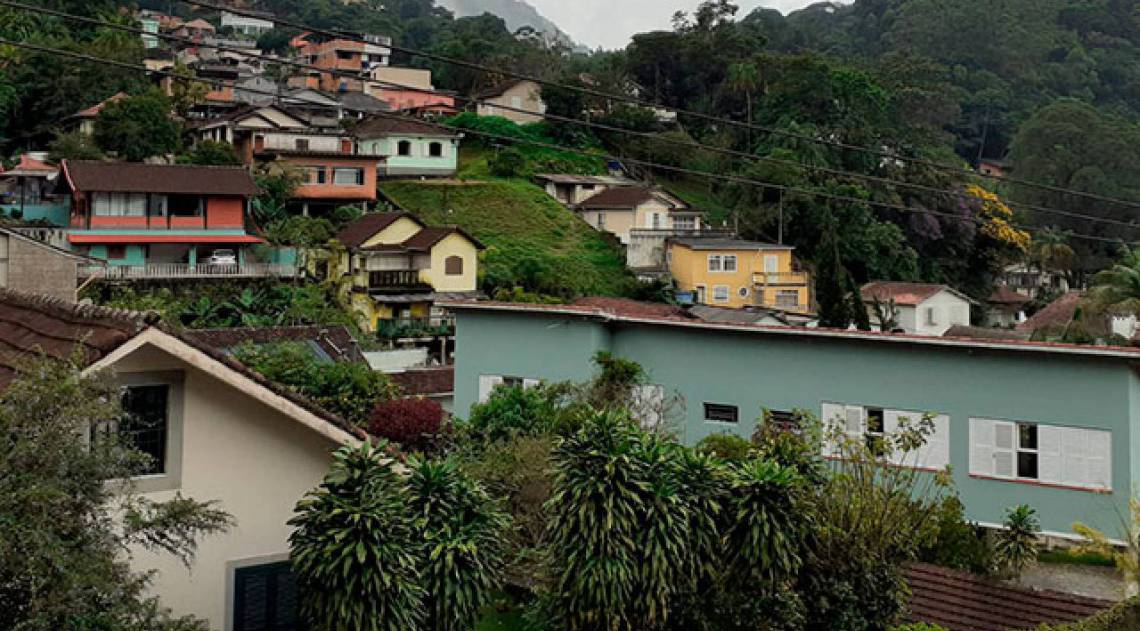 Técnicos da Secretaria de Defesa Civil e Ações Voluntárias já deram início às investigações do caso - Reprodução/Internet