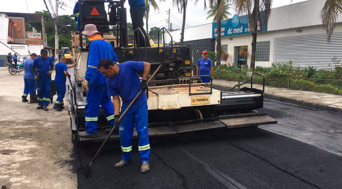 Bairro Vila Rosário recebe melhorias com recapeamento asfáltico