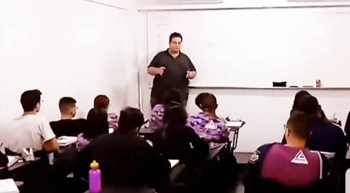 Professor Leonardo Antonio Martins Drumond, do curso Imperium e Sistema Educandus de Ensino

