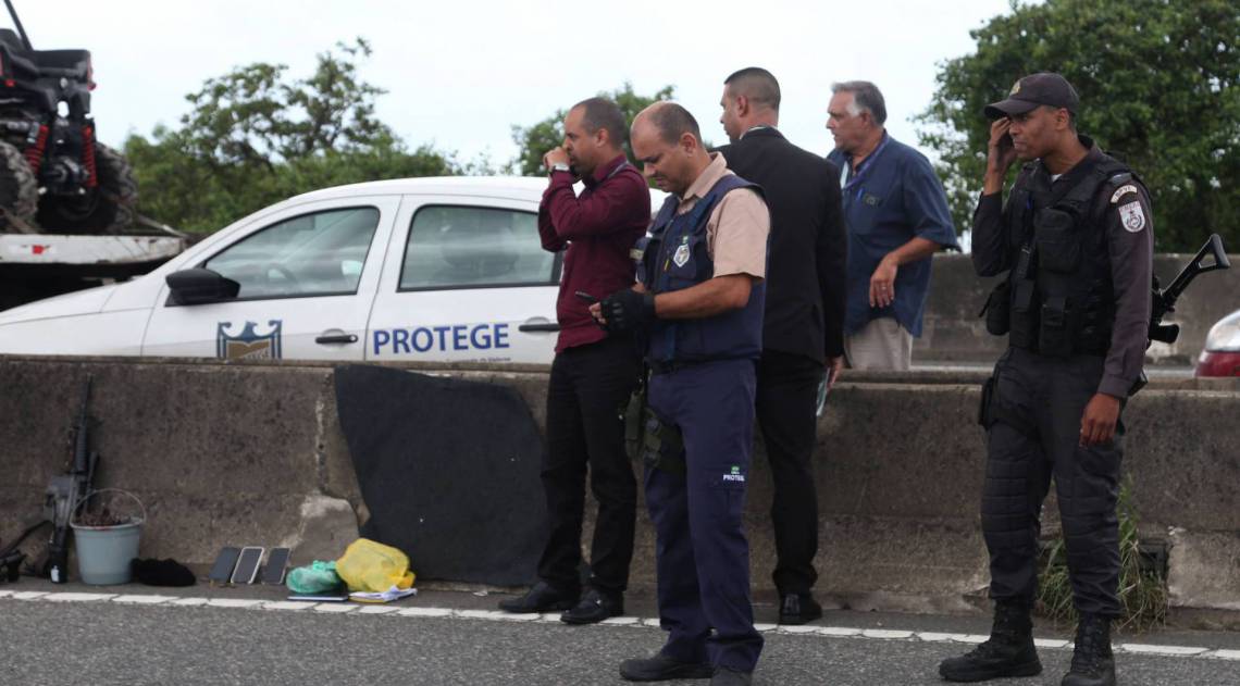 Tentativa de roubo de carga na Linha Vermelha