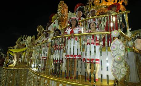 Escolas avançam na realização dos desfiles do Carnaval 2021 entre maio e julho